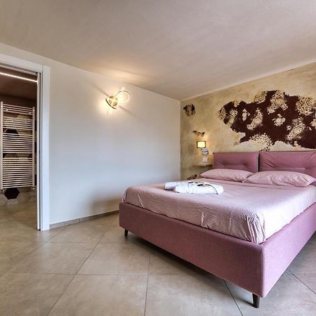 La Cantina Rent Rooms Aglie Bagian luar foto